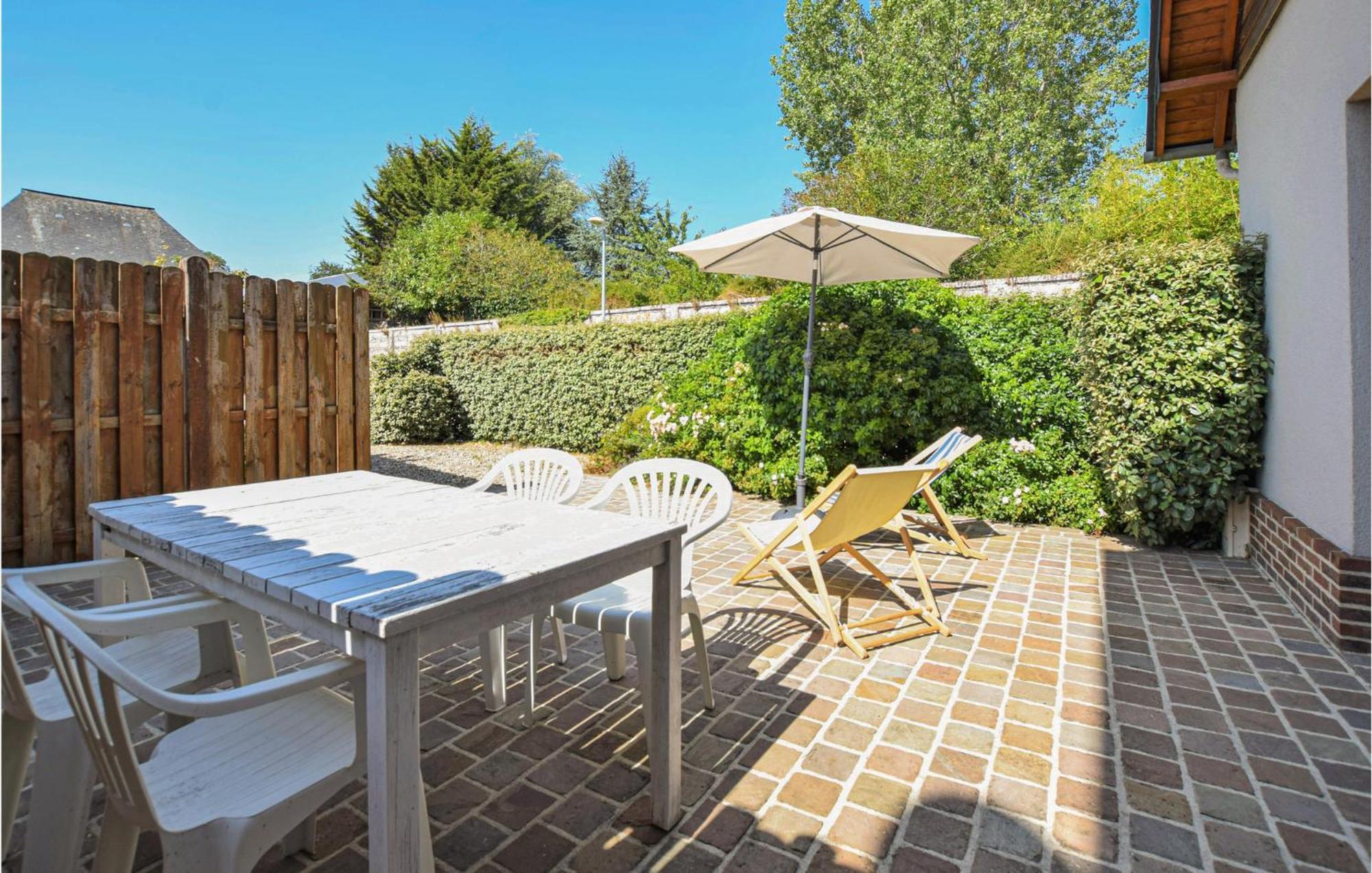Beautiful Home In Le Bourg-Dun With Kitchen Room photo